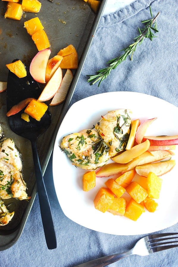 easy baked chicken is a simple dinner recipe that is family friendly and is a 30 minute meal that is healthy