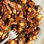 This Instant Pot Quinoa Power Bowl is full of nourishing ingredients like quinoa, chickpeas, spinach and mushrooms! Momma Fit Lyndsey brings you a chickpea vegan buddha bowl that is easy to make with instant pot quinoa and veggies. Delicious healthy lunch recipe for clean eating and plant based lunch ideas.