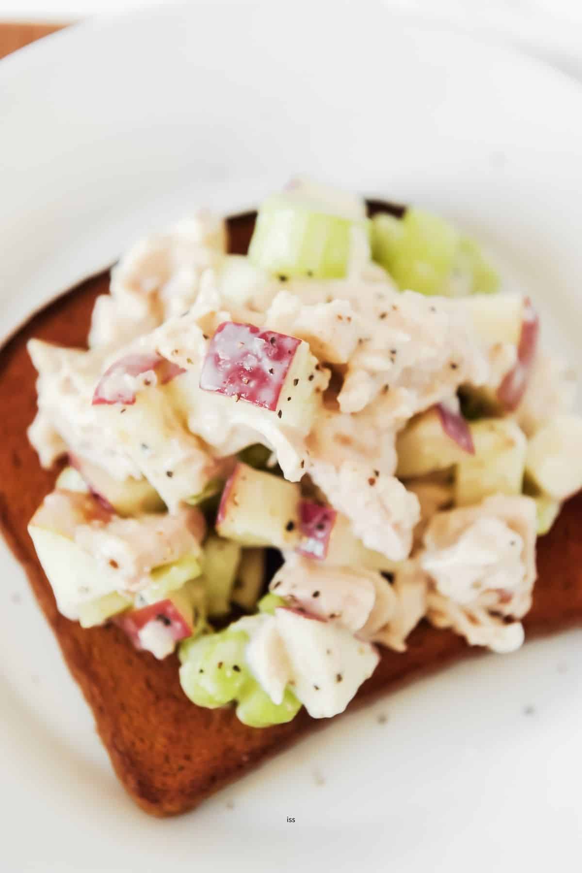 no mayo rotisserie chicken salad on toast