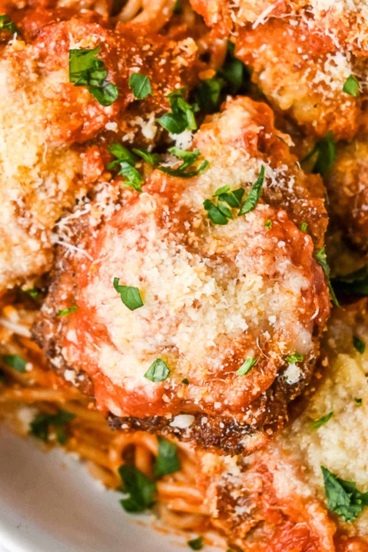 close up shot of gluten free chicken parmesan.