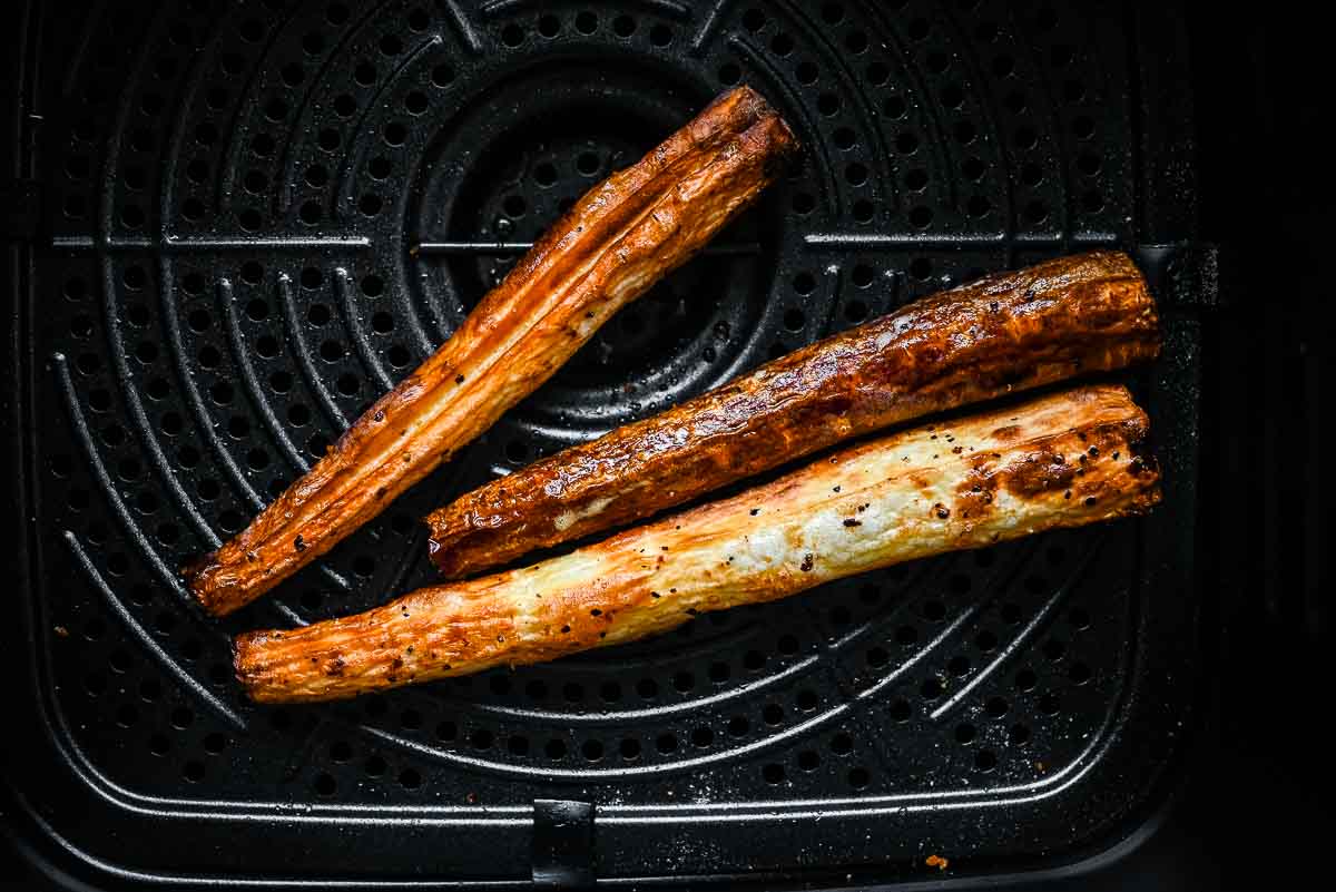 carrots in air fryer basket
