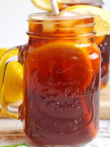 glass of iced tea with lemons.