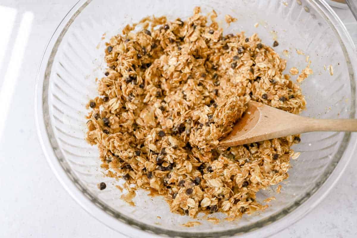oatmeal bars ingredients in a bowl and mixed together.